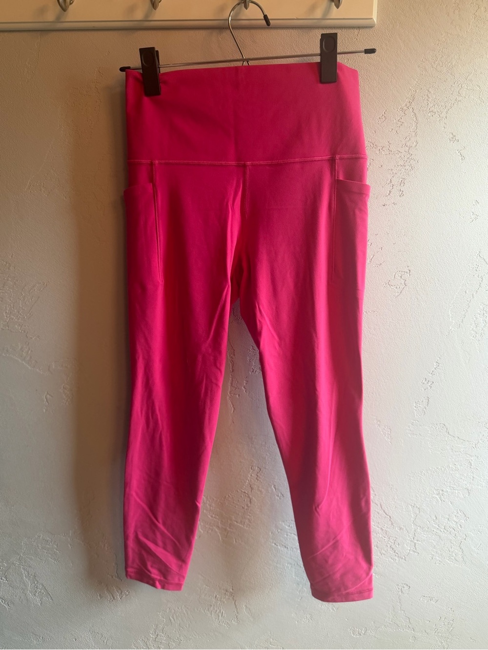 Athleta Bright Pink Capri Leggings with Side Pockets